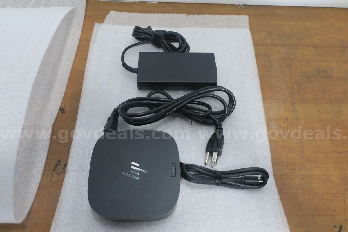 Lot Of (200) Assorted Hp Docking Staions W/ Power Adapters- Tested!