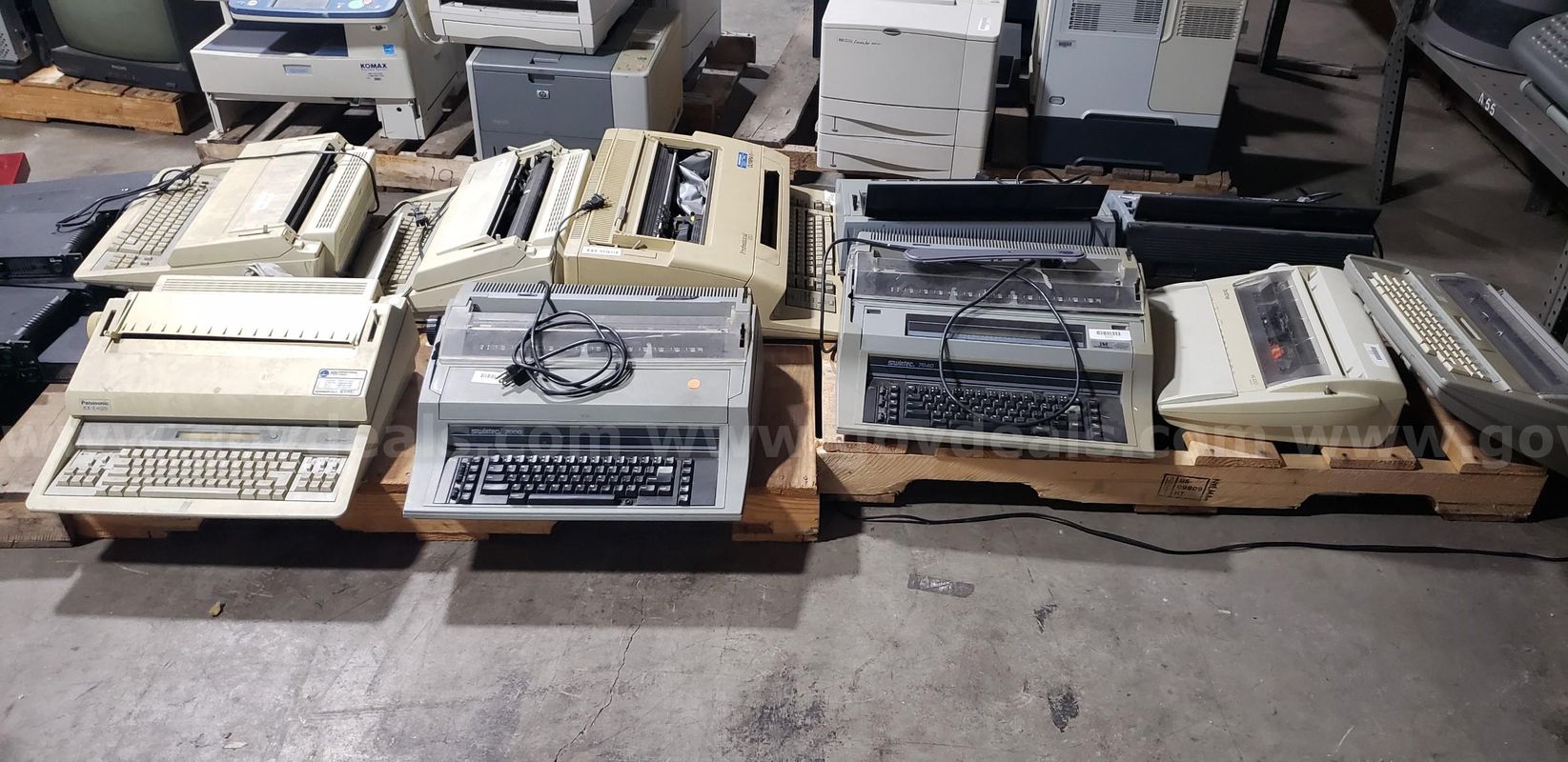 10 Used Typewriters.