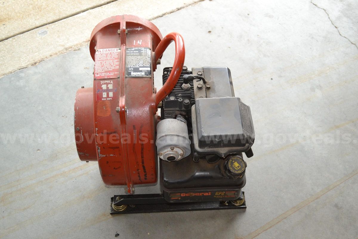 General Fan. Model #Gp8, 1452 Cfm, 3.5 Hp Briggs Gas Motor. **Runs**