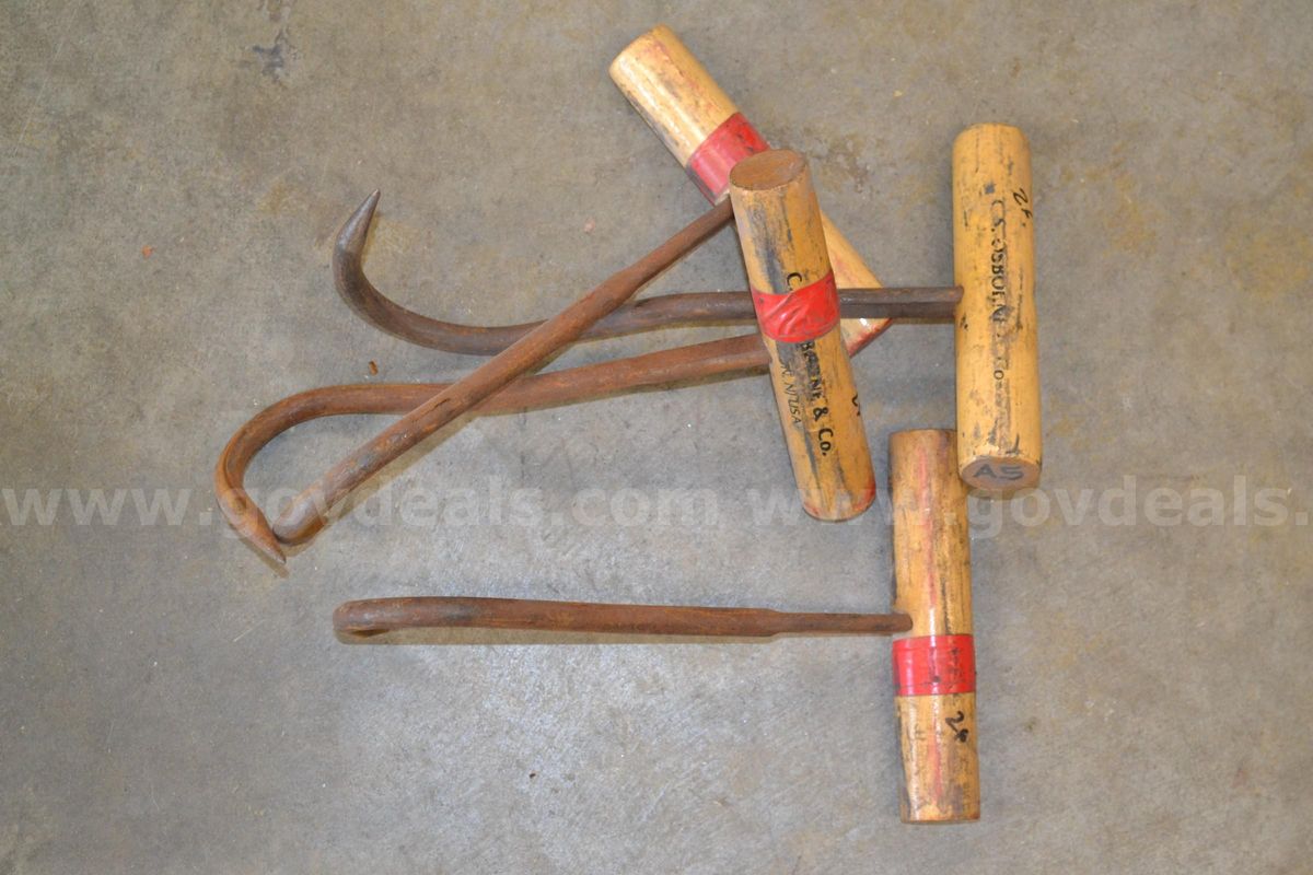 LOT OF (4) FOUR HAY BALE HOOKS