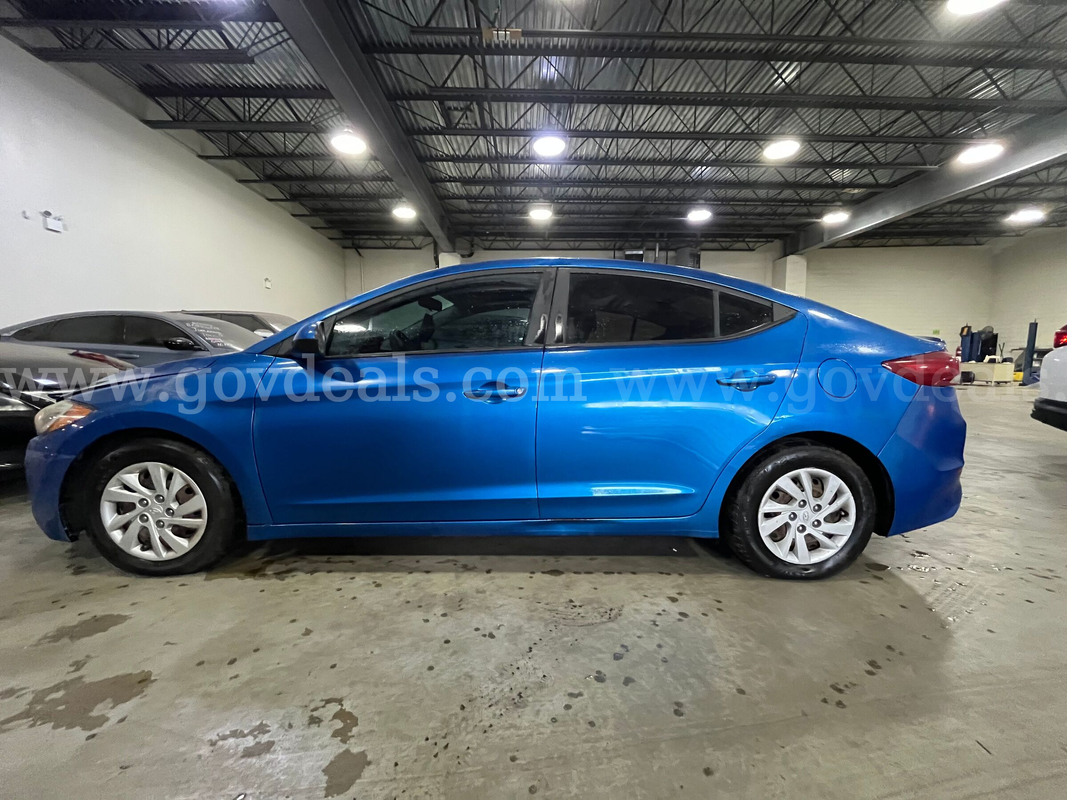 2017 Hyundai Elantra SE 6AT