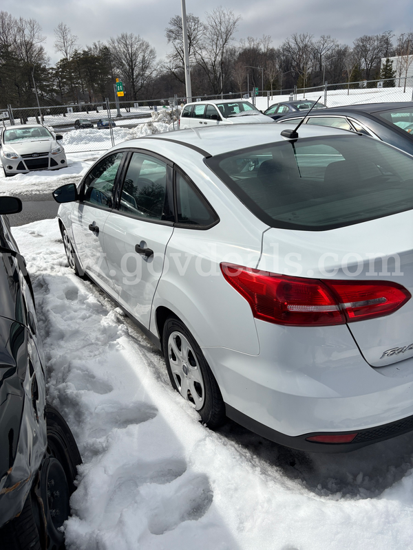 2016 Ford Focus S Sedan