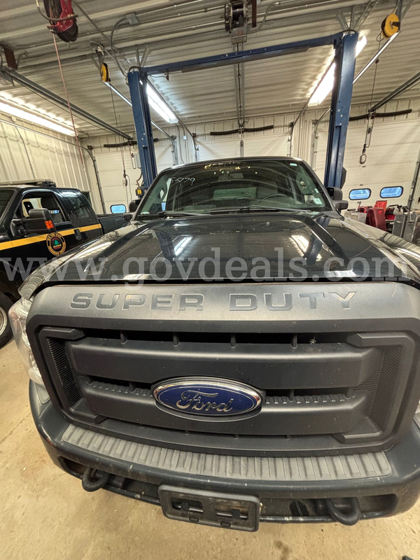 2015 Ford F-250 SD XLT SuperCab Long Bed 4WD