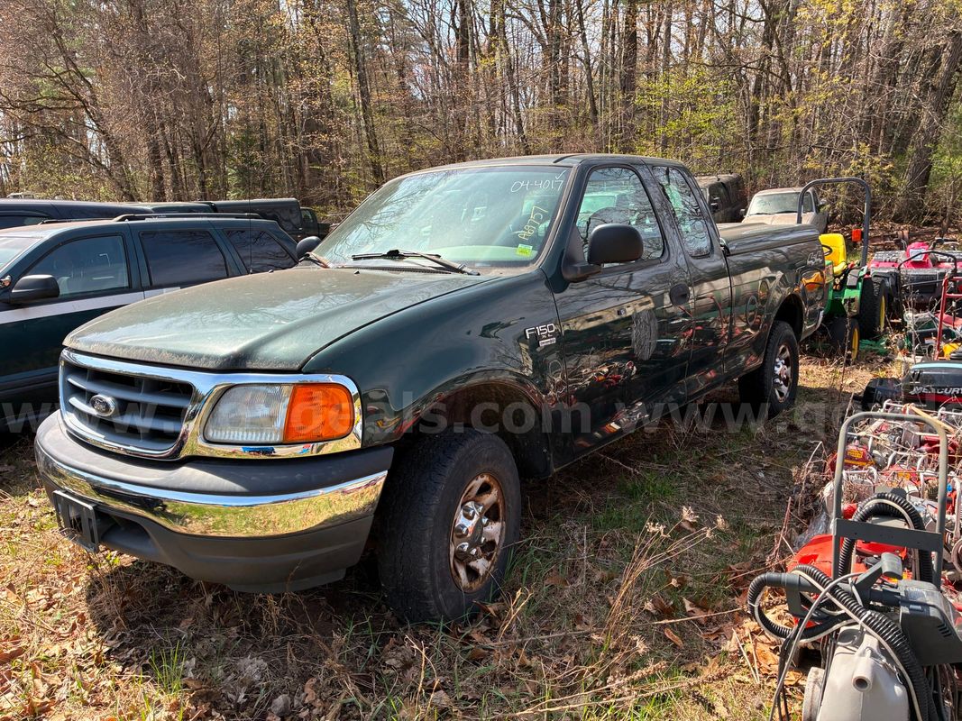 2004 Ford F-150 Heritage XL SuperCab 4WD