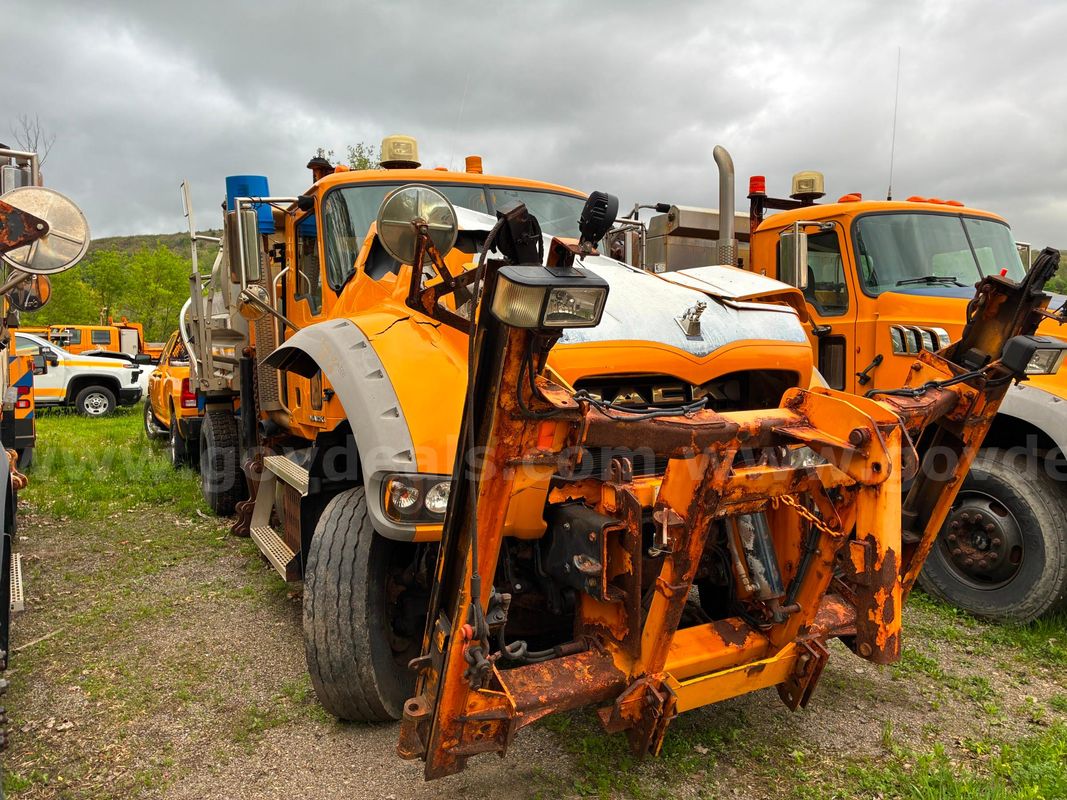 2015 Mack GU712 - SCRAP ONLY