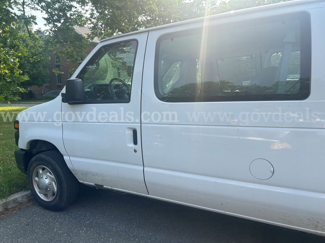 2014 Ford Econoline E-350 XL Super Duty