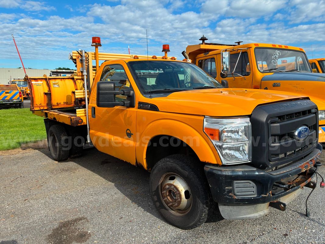 2011 Ford F-350 SD XLT DRW 4WD
