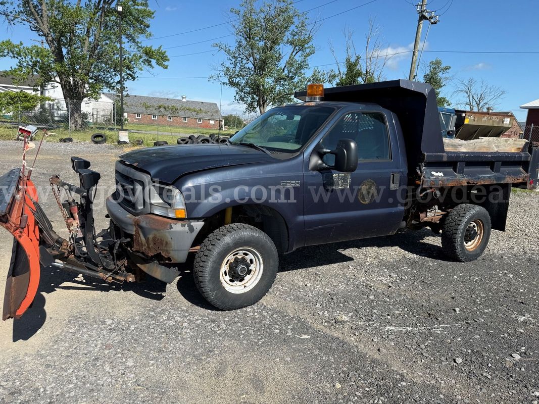 2003 Ford F-350 SD XL 4WD