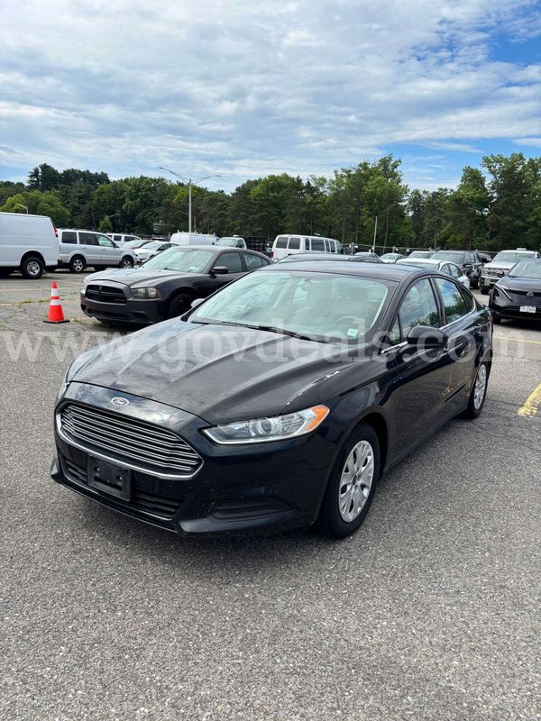 2014 Ford Fusion S