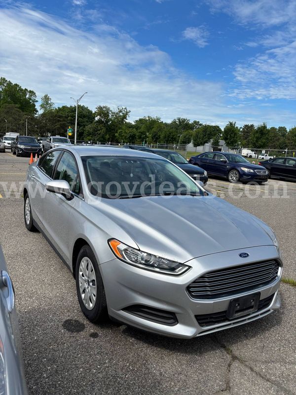 2014 Ford Fusion S