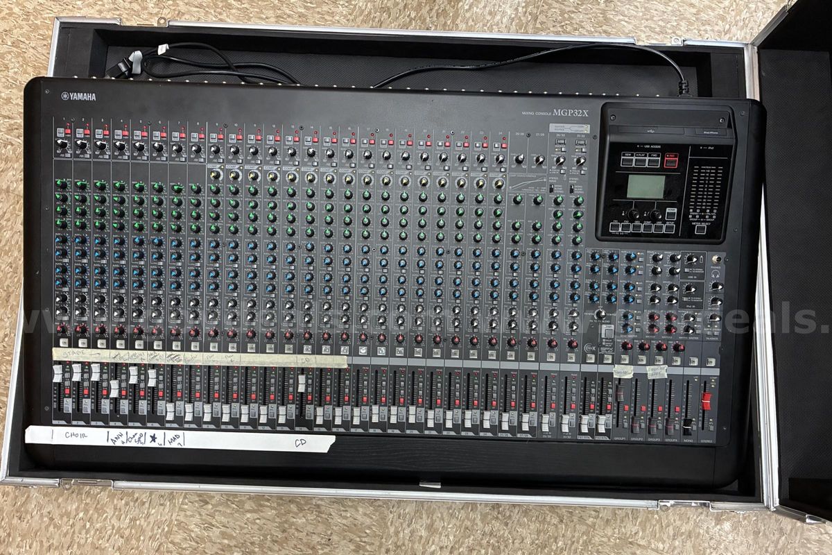 Yamaha MGP32X 32-Channel Mixer - Choir Room