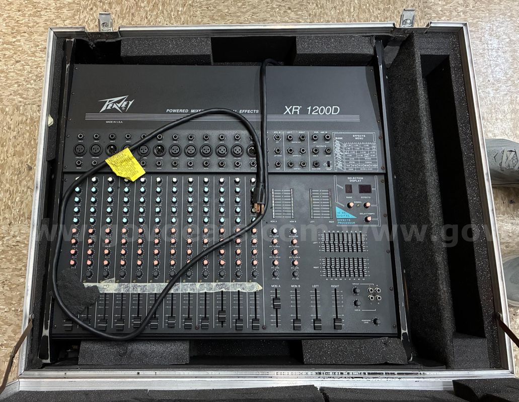 Peavey XR 1200D Mixer - Choir Room