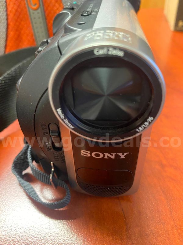 Sony Video Camera DCR-HC52