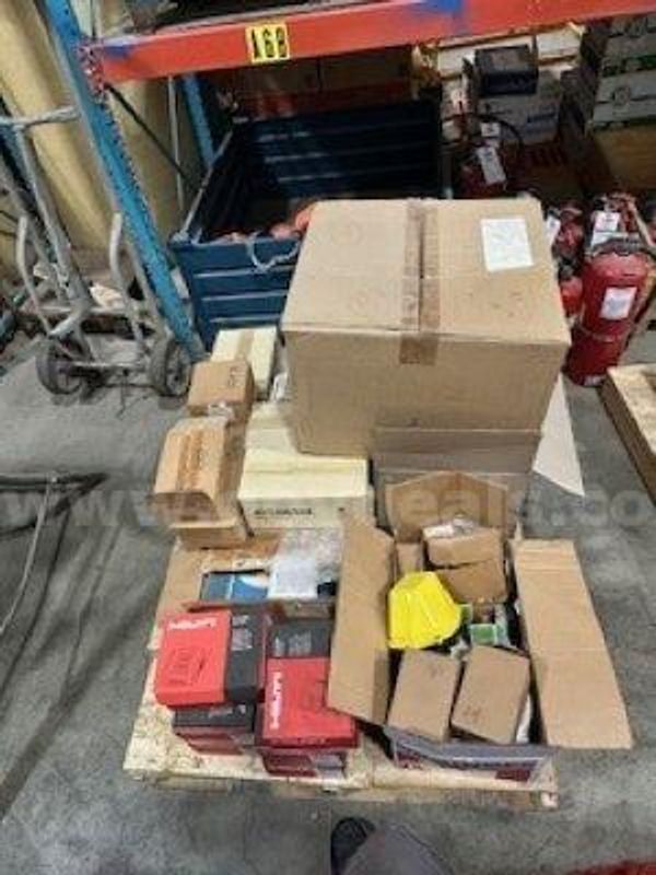 Lot of 3,524 Various Miniature Lamps