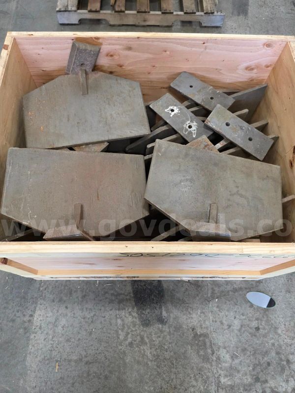 Lot of 22 Tooth, in Rabble, base 12" x 5"