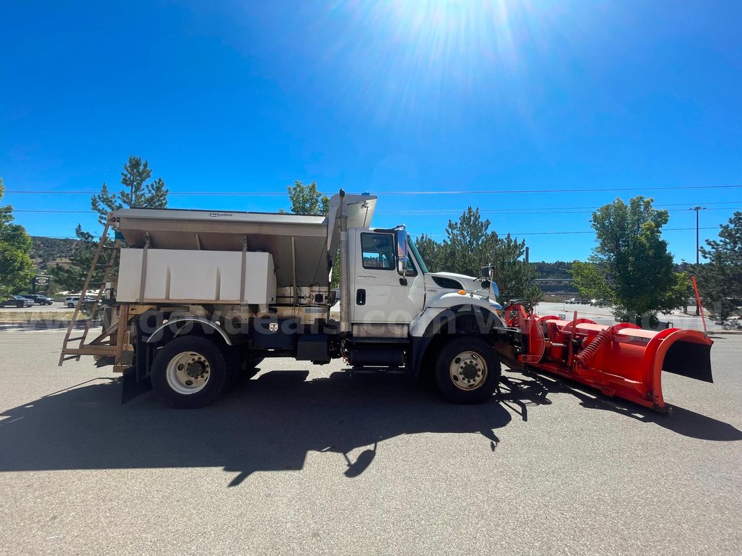 2012 International 7400 Dump Truck with Swenson Sander & Liquid De-Icing System
