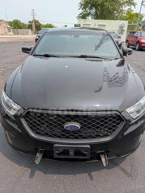 2016 Ford Taurus