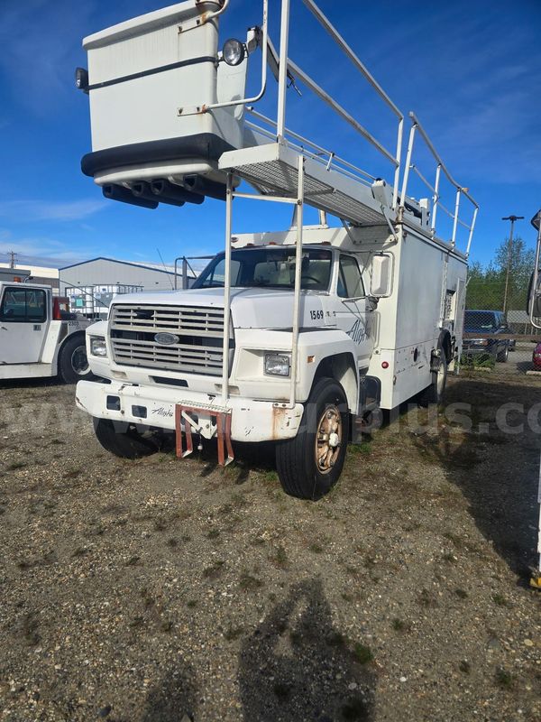 1990 Ford / FMC Deicer Bucket Truck
