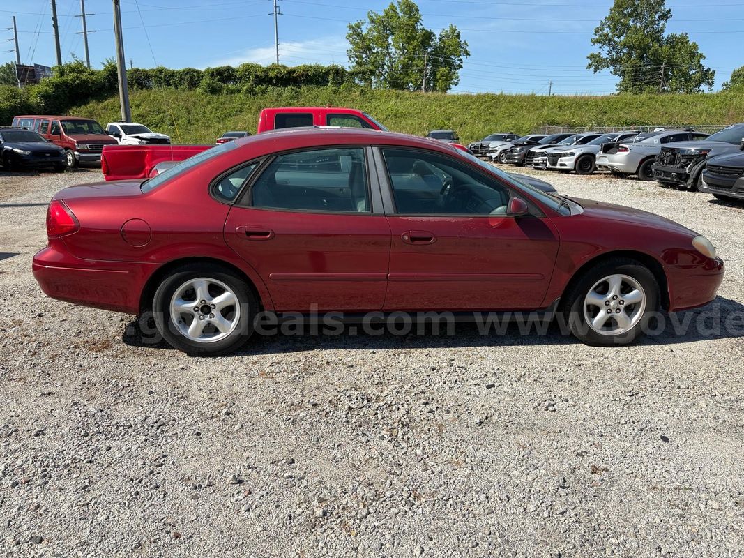 2001 Ford Taurus