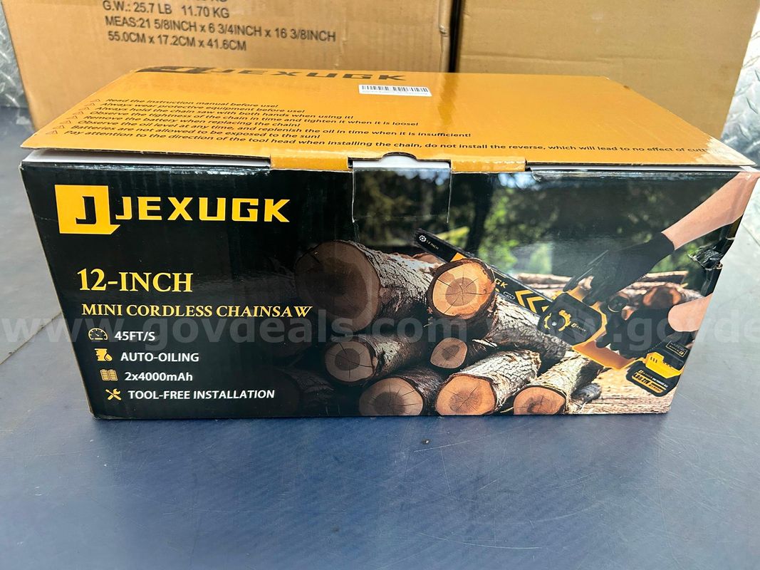 Free Shipping - NEW Factory Sealed - 12" Brushless Cordless Chainsaw –Handheld Electric Chain Saw with 2×4.0Ah Batteries