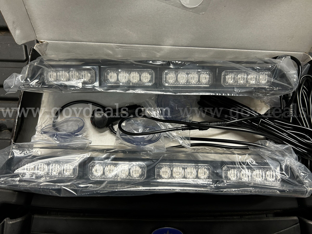 FREE SHIPPING - NEW Red Blue Emergency Strobe Dash Lights, 2x14", 32 LED, 26 Modes, Suction Mount, 12V