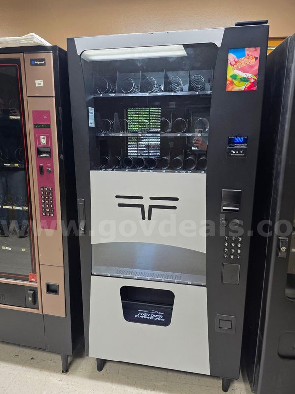 Used Snack/Drink Machine