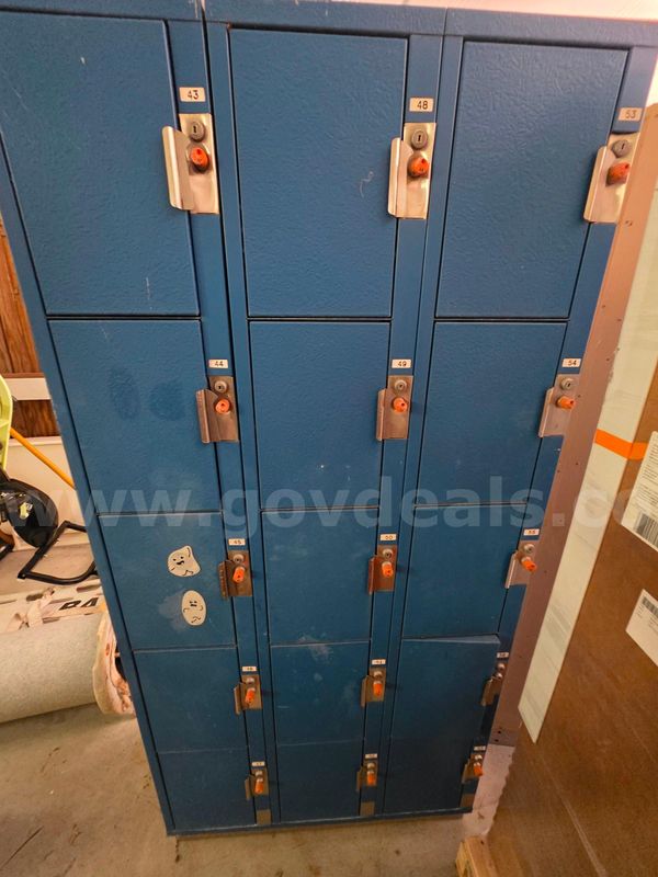 15 Cabinet Locker