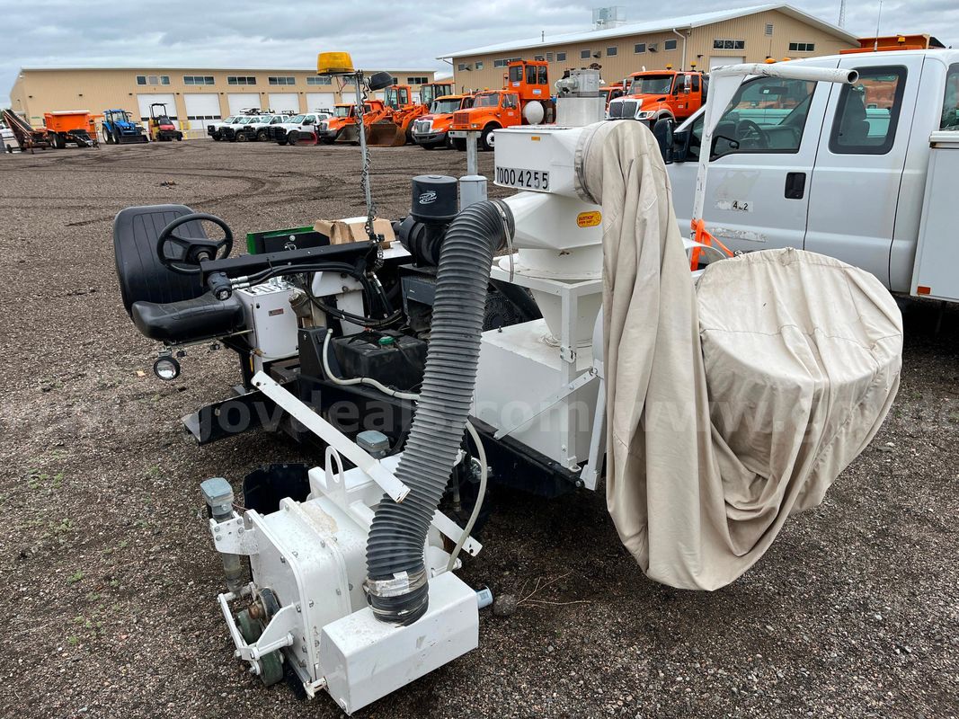 2012 Dynatech FH-8000 Paint Striper