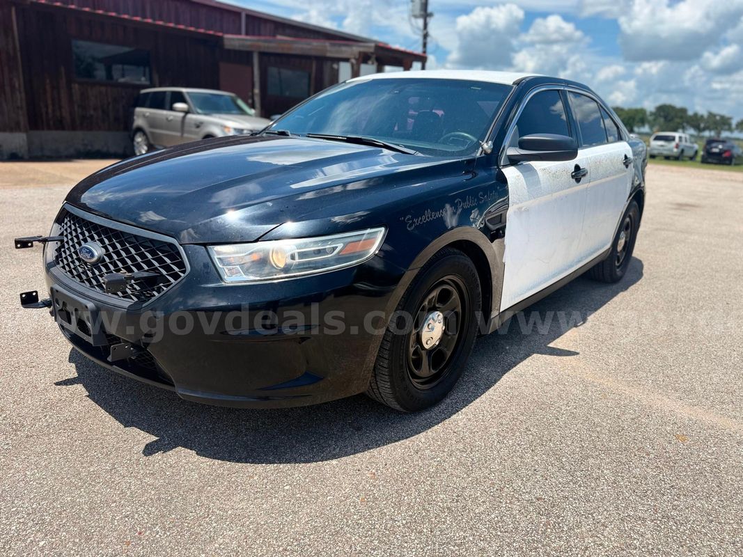 2016 Ford Taurus