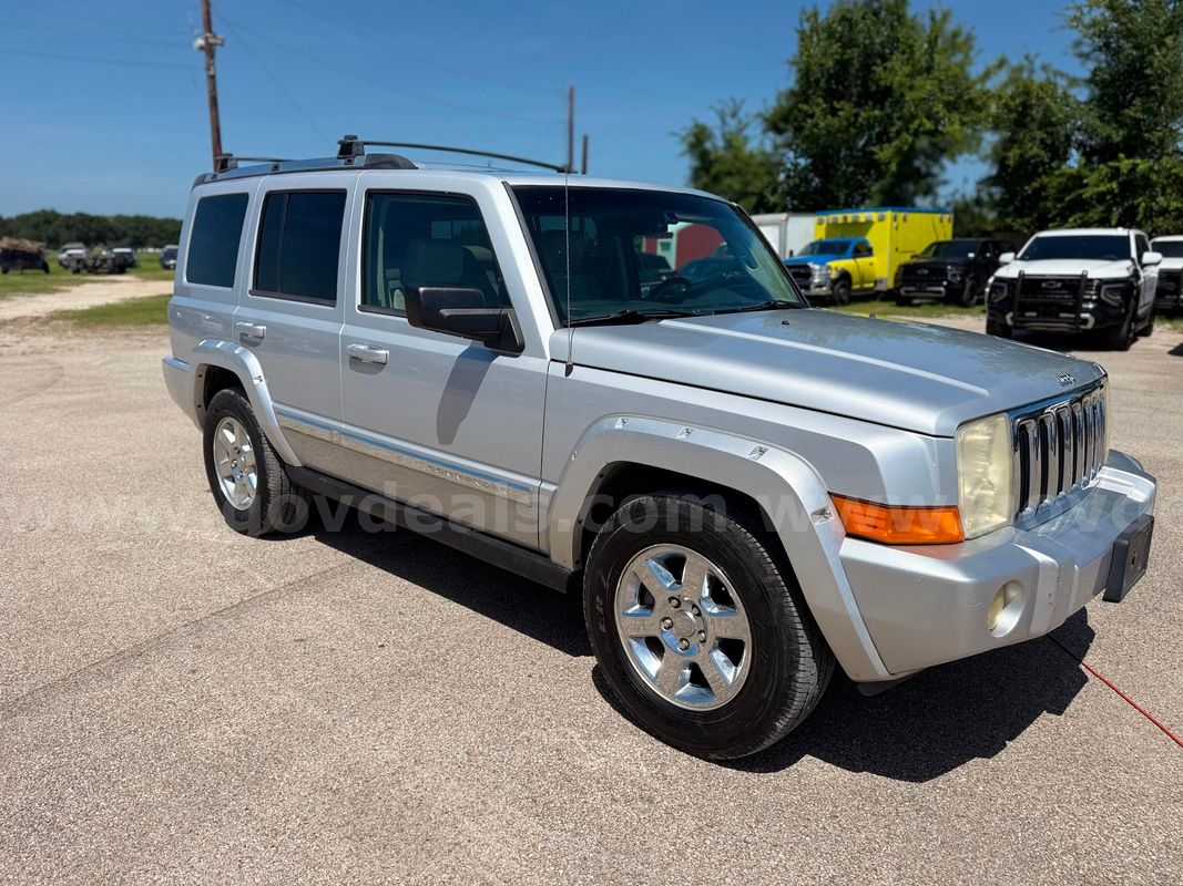 2006 Jeep Commander Sport Utility 4-DR – 4.7L V8 – Runs & Drives