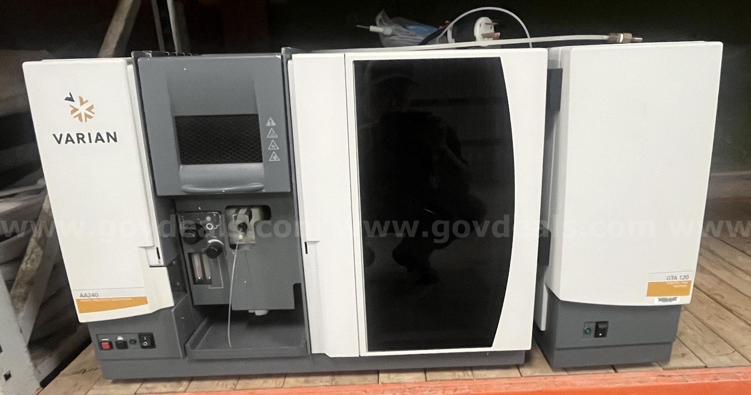 Lot of Lab Equipment