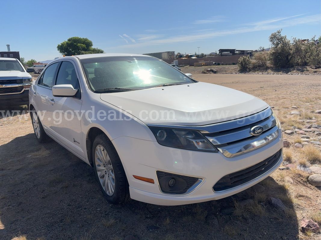 2011 Ford Fusion Hybrid Sedan