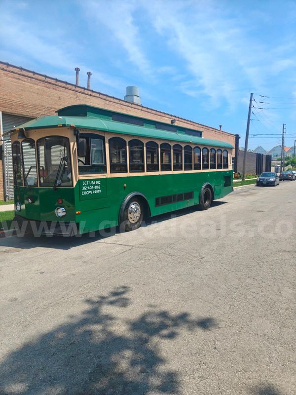 2000 TROLLEY BUS 38 pass