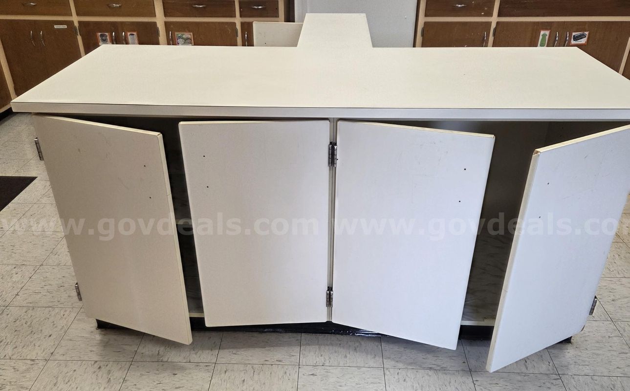 3 Cabinets