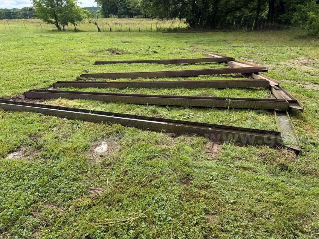 50x70 red iron building frame