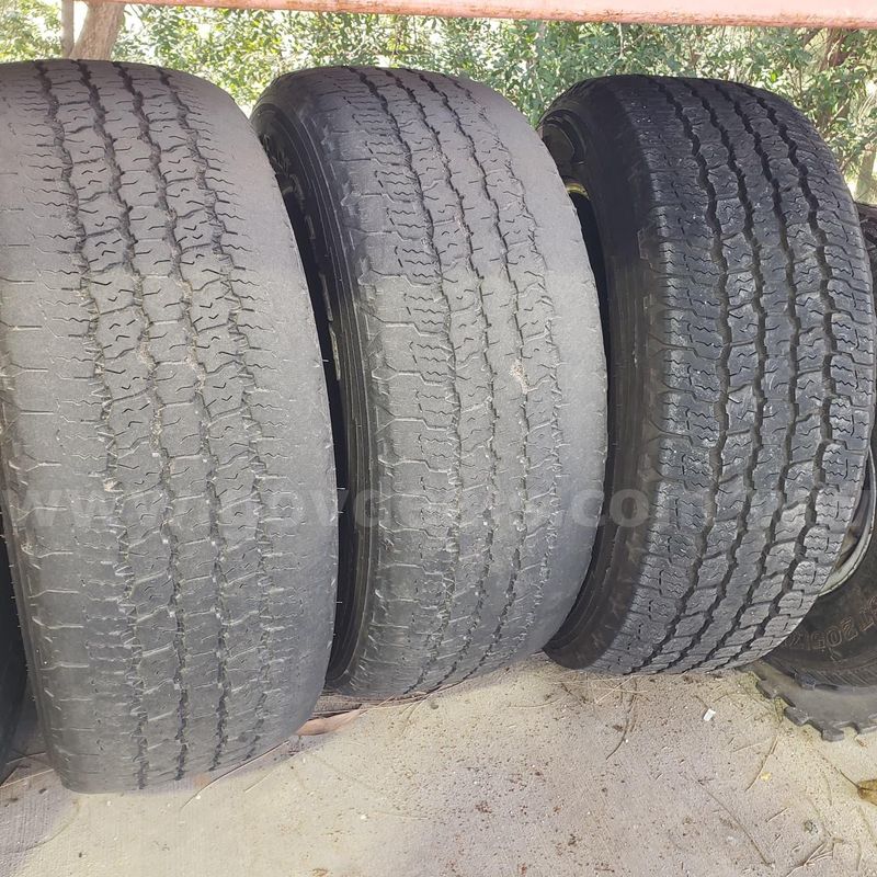 Good Year Wrangler Tires 275/55/R20 SET OF 3