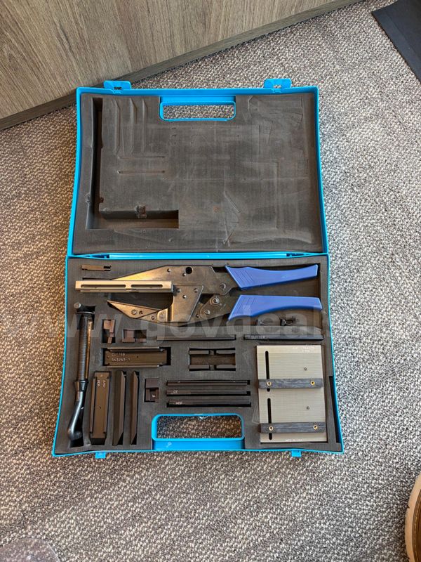 Amp- Latch Hand Tool 768340-1