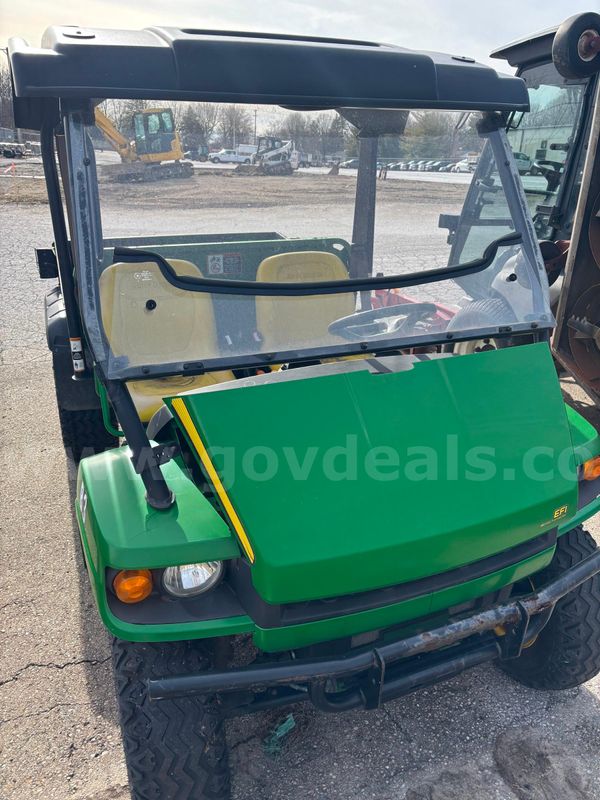 Johnn Deere Gator