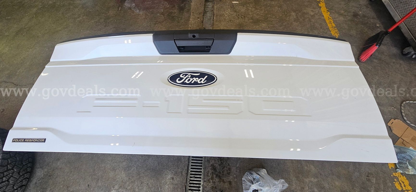 Tailgate from 2025 Ford F150