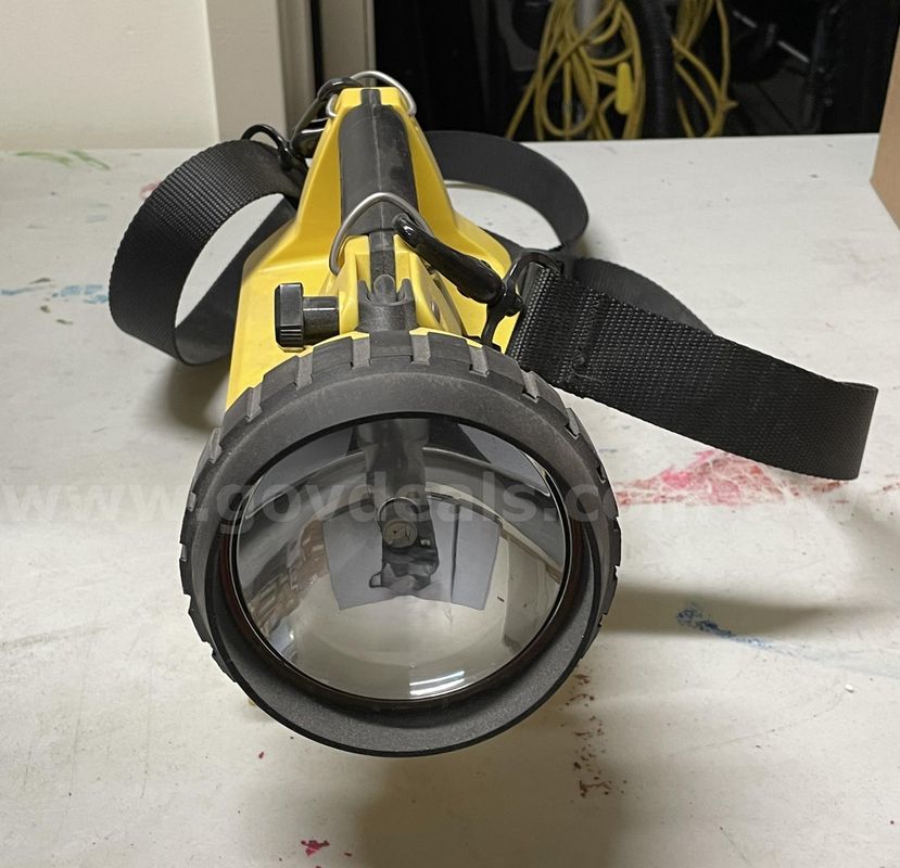 Rechargeable industrial flashlight: streamlight lightbox