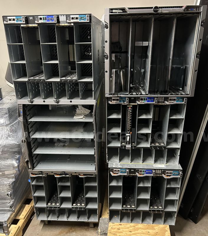Used Server Chassis QTY 6