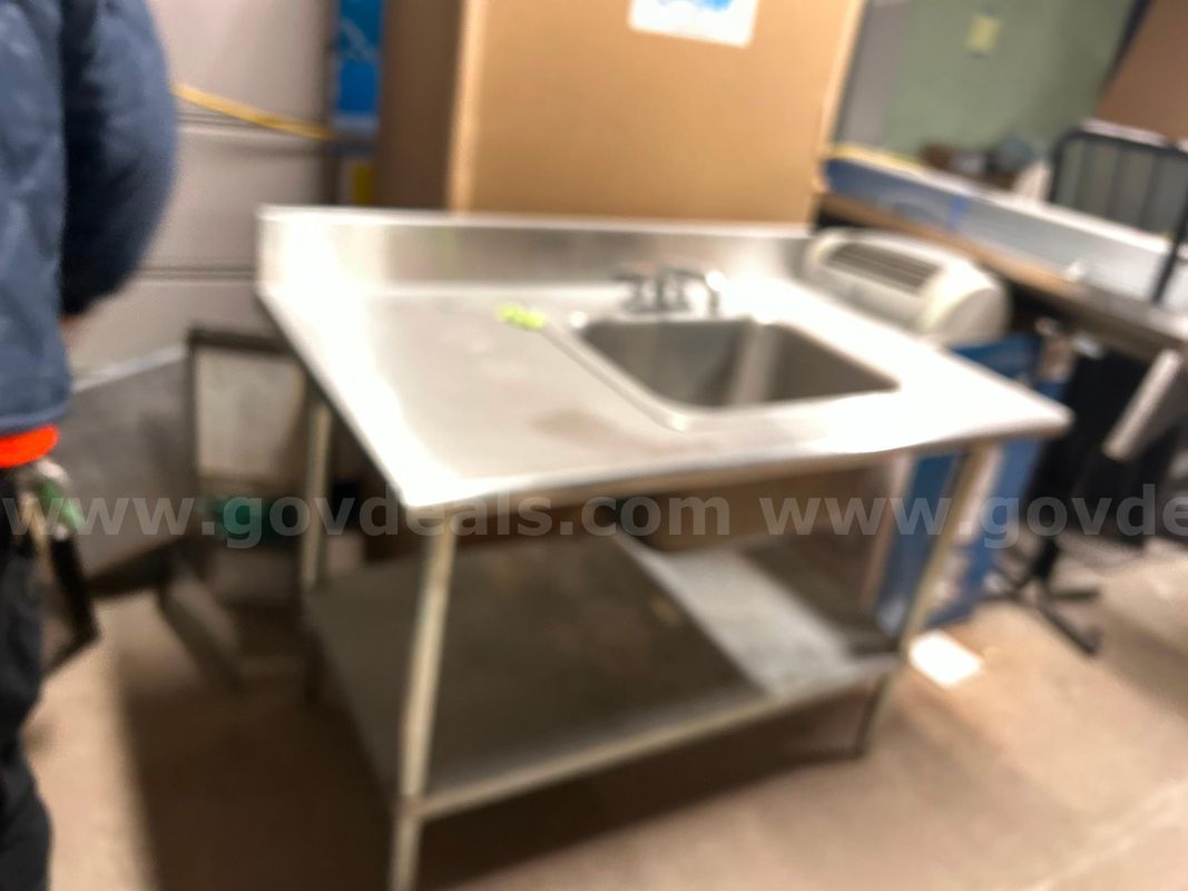 Stainless steel sink