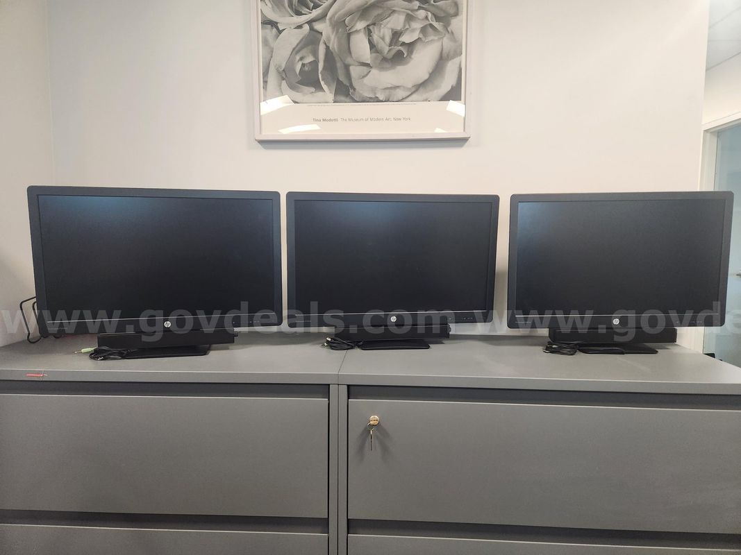 Computer Monitors QTY: 3