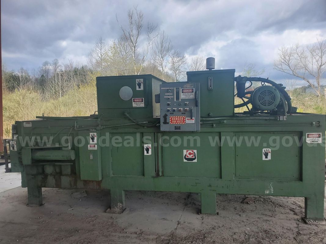 For Sale: Continental FibrAbaler – Industrial Horizontal Baler