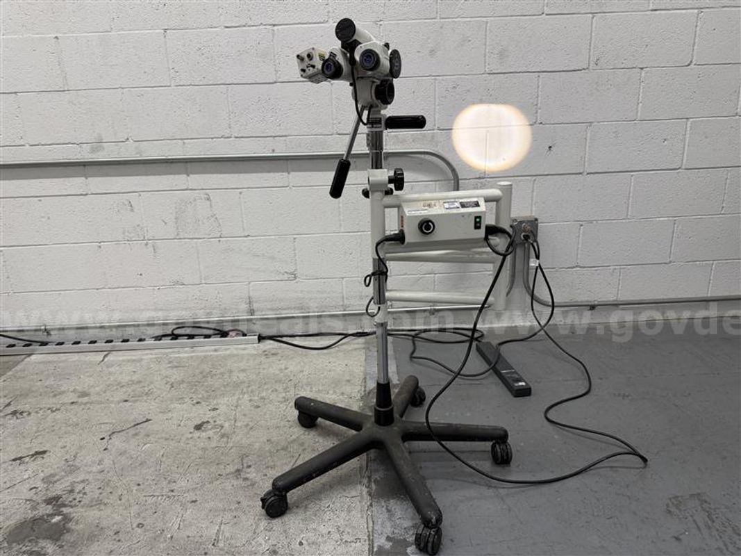 Leisegang 1d1 Colposcope