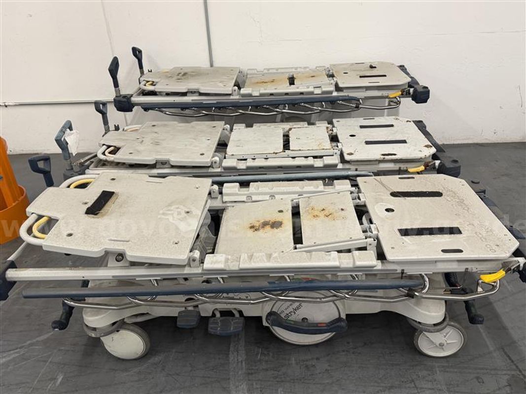 Stryker 1015 Stretcher X 3