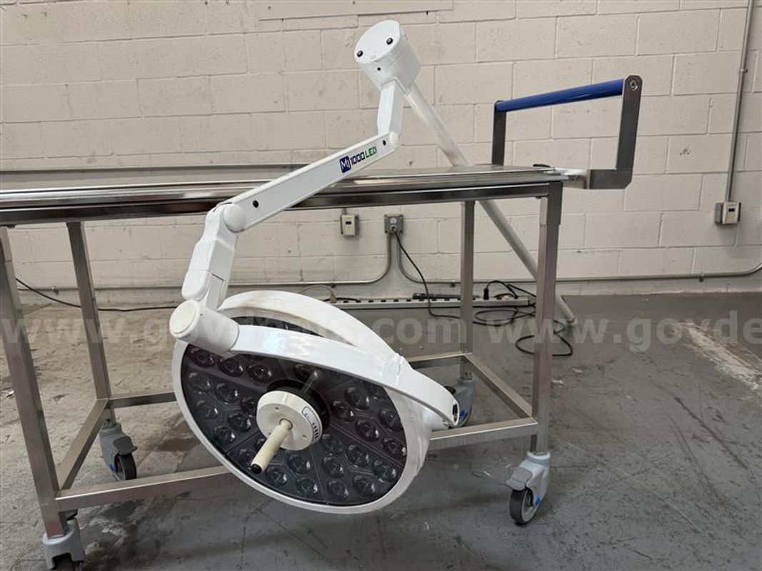 Medical Illumination Mi1000 Led Light, Sn#0715118