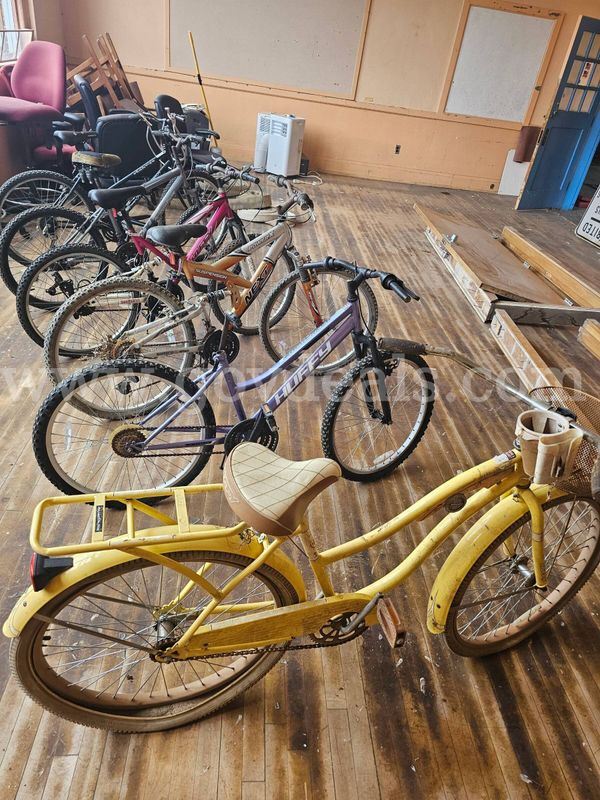 1 Lot of Bicycles