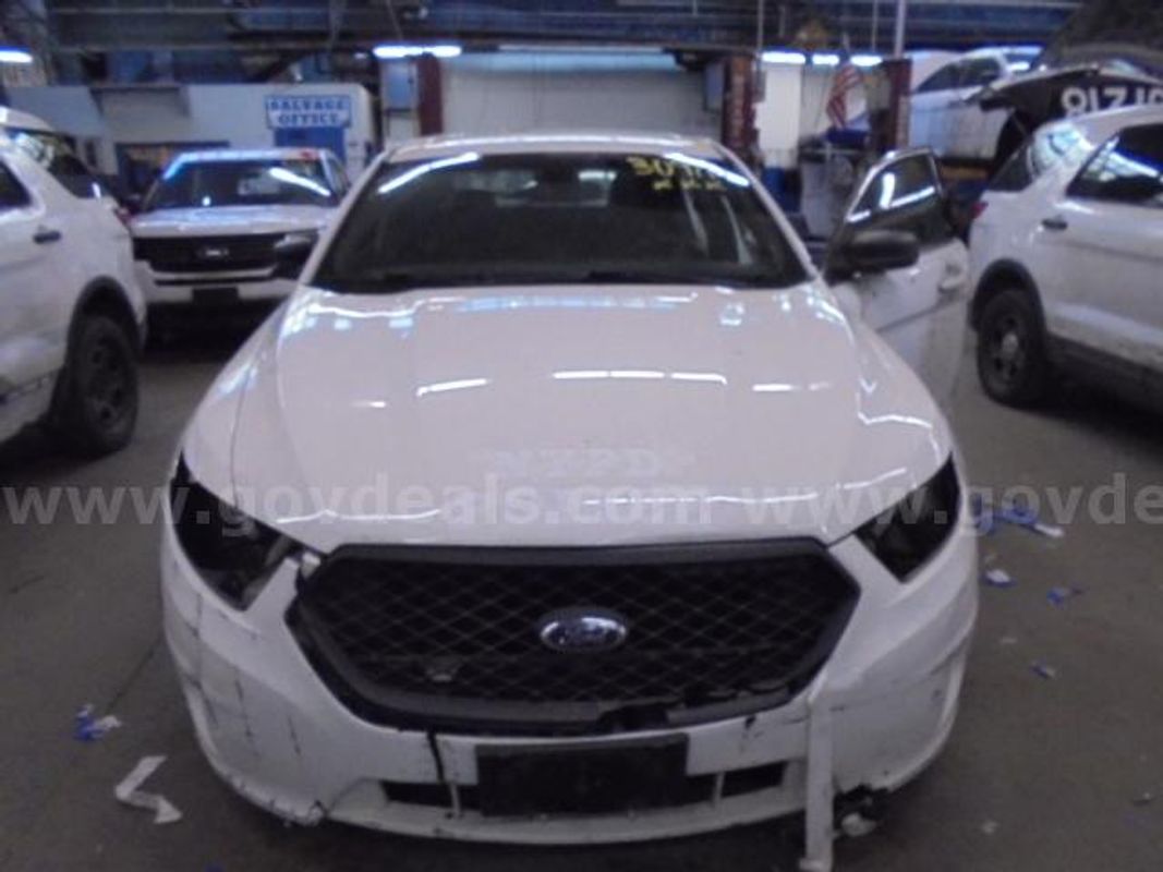 2019 Ford Taurus
