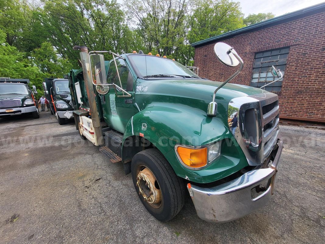 2013 Ford F-650